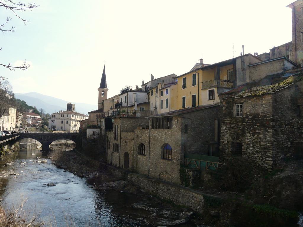 Il Cuore Del Borgo - Holiday Home Borgomaro المظهر الخارجي الصورة