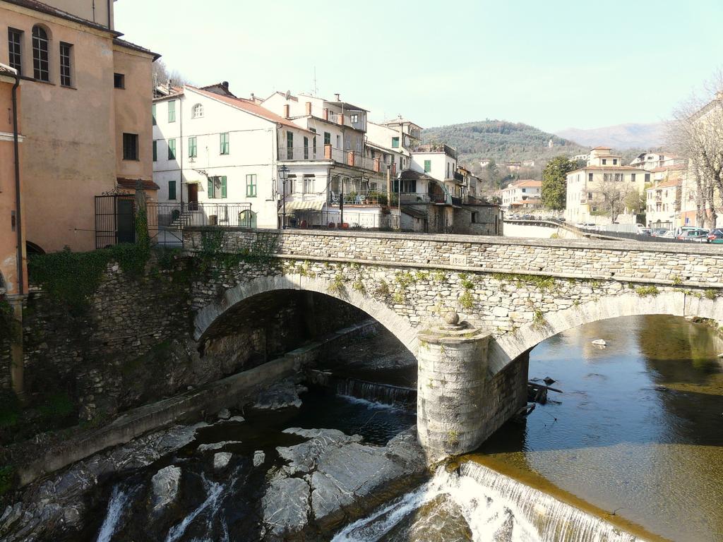 Il Cuore Del Borgo - Holiday Home Borgomaro المظهر الخارجي الصورة